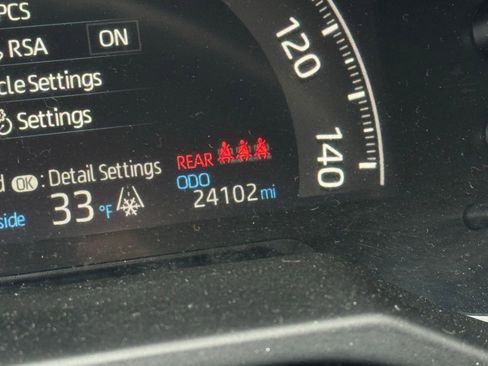 Certified 2025 Toyota RAV4 LE image 33