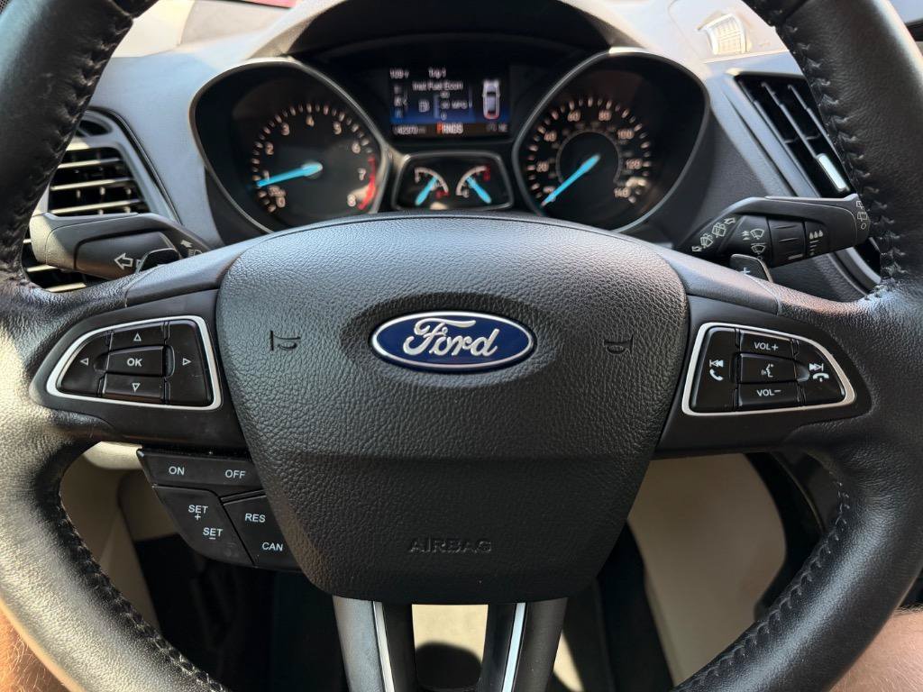 Used 2017 Ford Escape Titanium FWD image 11