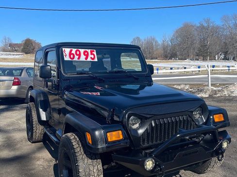 Used 2004 Jeep Wrangler X w/ Columbia Edition Group image 2