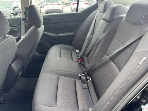 Used 2025 Nissan Altima 2.5 SV FWD image 21