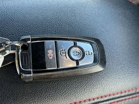 Used 2025 Ford Escape ST-Line image 28