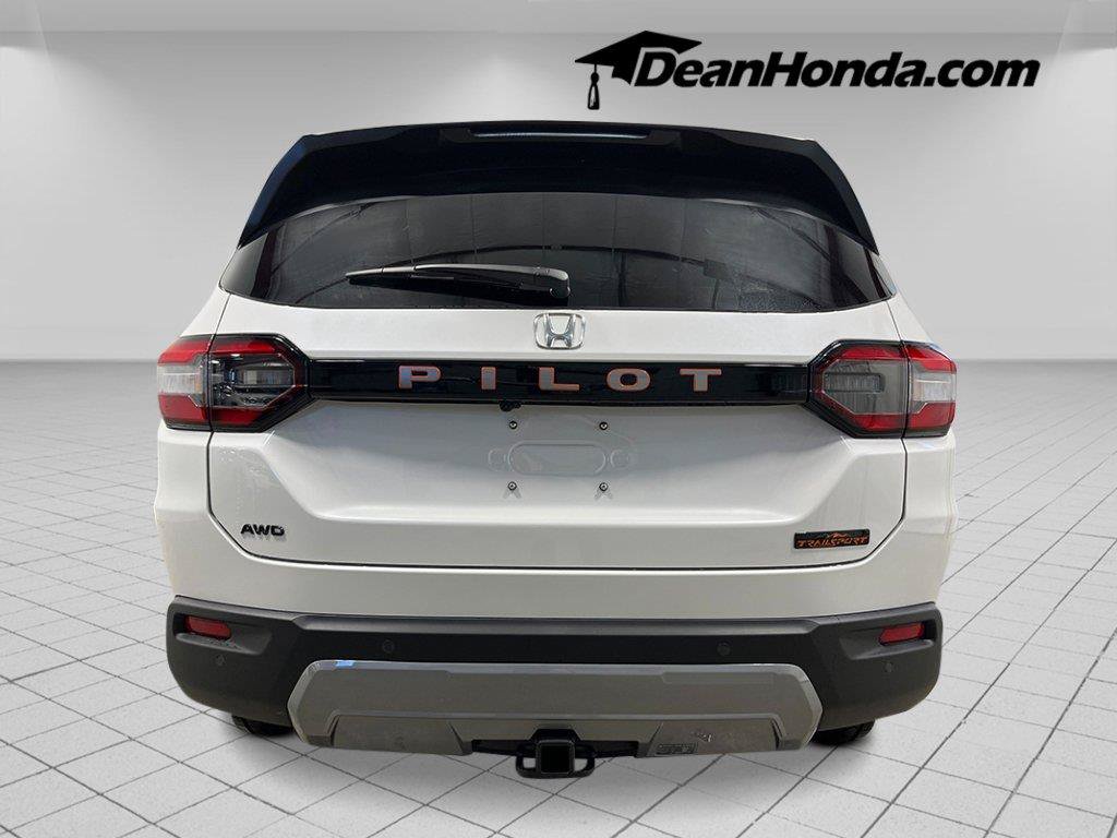 New 2026 Honda Pilot TrailSport image 4