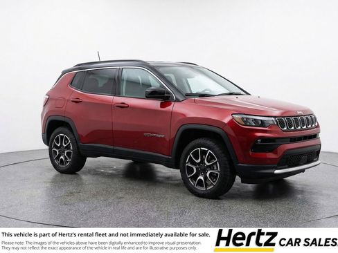 Used 2025 Jeep Compass Trailhawk image 1
