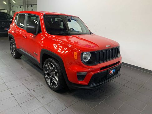 Used 2021 Jeep Renegade Sport image 2
