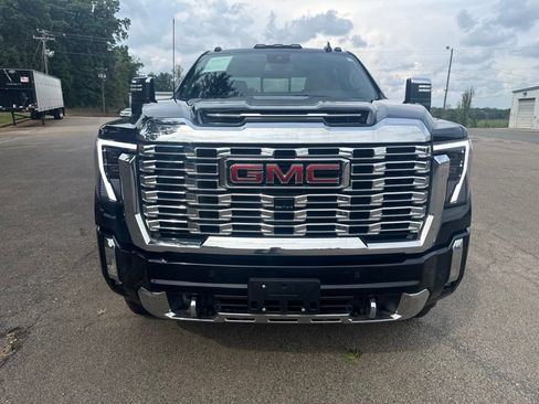 Used 2025 GMC Sierra 2500 Denali AWD/4WD image 8