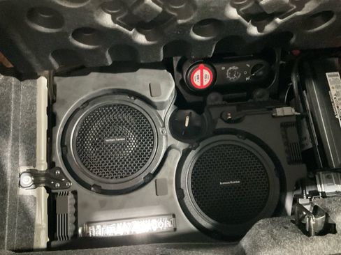 Used 2022 Dodge Challenger SRT Hellcat RWD image 26