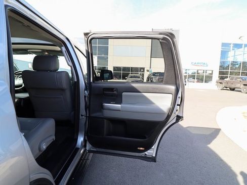 Used 2018 Toyota Sequoia SR5 image 44