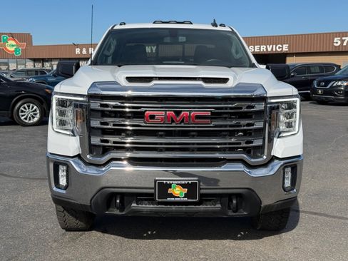 Used 2023 GMC Sierra 2500 SLE w/ SLE Value Package; image 3