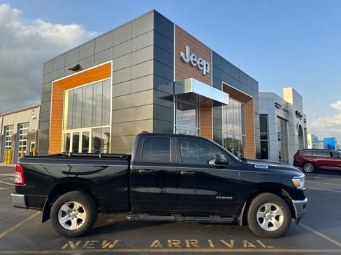 Used 2023 RAM 1500 Big Horn AWD/4WD image 2
