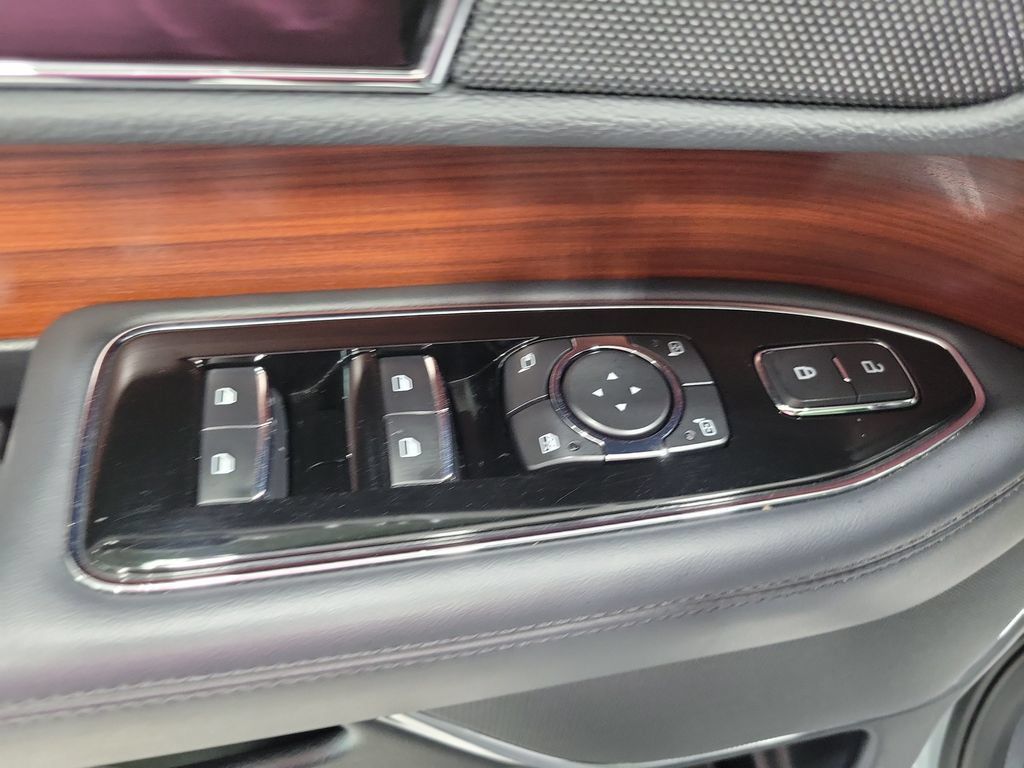 Used 2022 Lincoln Navigator Reserve AWD/4WD image 37