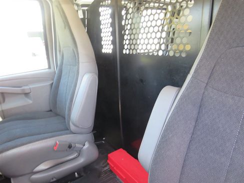 Used 2015 Ford F250 XL RWD image 9