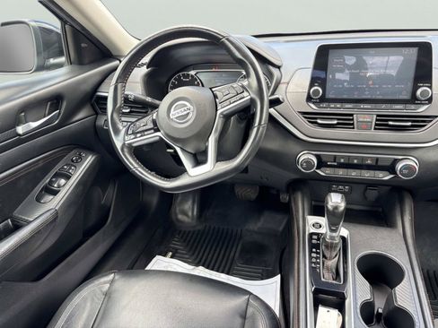 Used 2020 Nissan Altima 2.5 SR FWD image 9