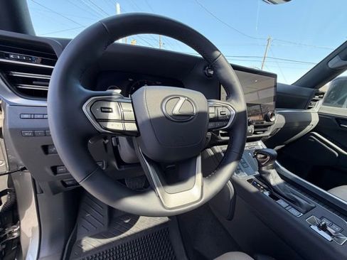 Used 2025 Lexus GX 550 550 Overtrail+ image 24