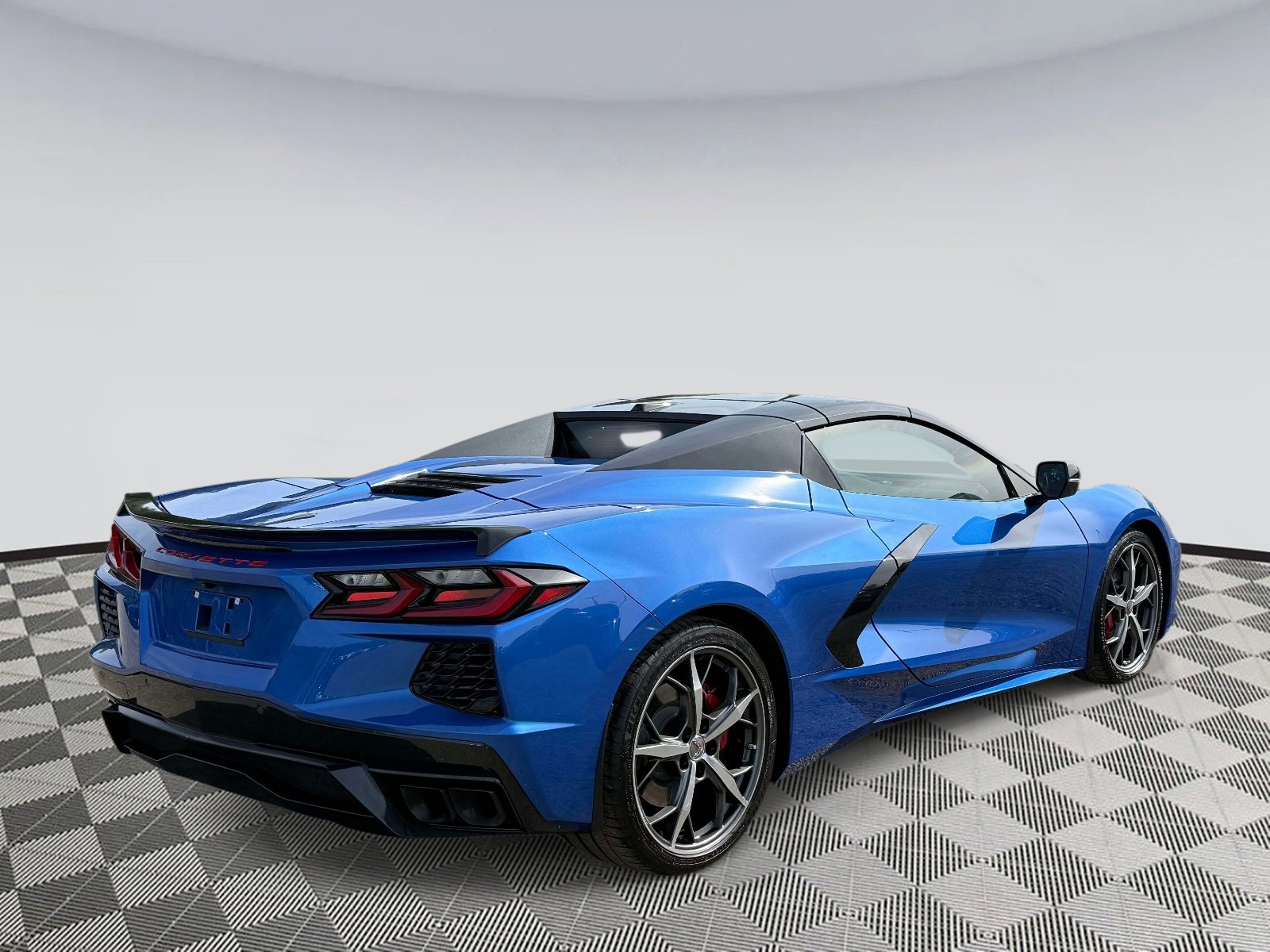 Used 2023 Chevrolet Corvette Stingray Preferred Conv w/ Stealth Interior Trim Package RWD image 2