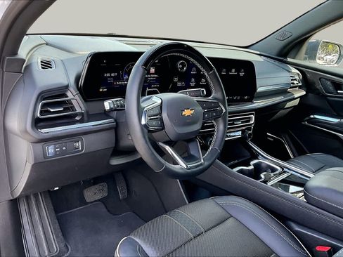 Used 2026 Chevrolet Traverse High Country FWD image 18