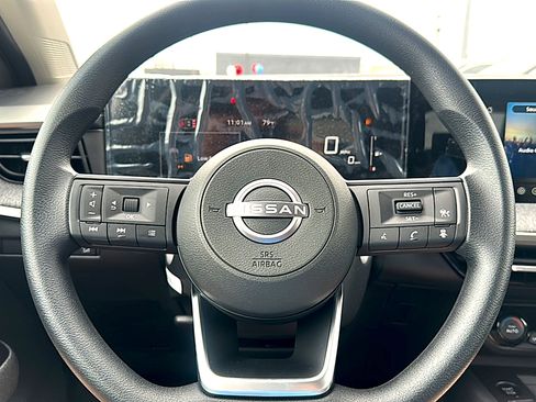 New 2026 Nissan Kicks SV image 17