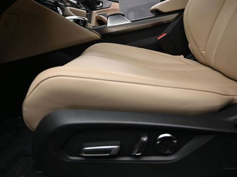 Used 2023 Acura MDX SH-AWD image 11