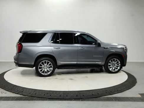 Used 2021 GMC Yukon Denali w/ LPO, Illumination Package RWD image 9