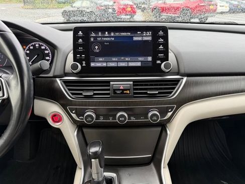 Used 2021 Honda Accord EX-L image 25