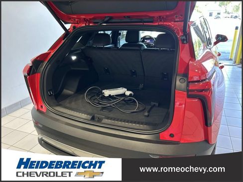 Used 2024 Chevrolet Blazer EV LT AWD/4WD image 15