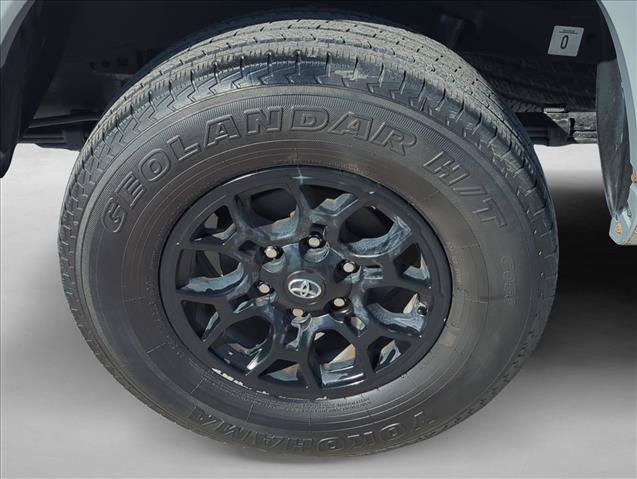 Used 2020 Toyota Tacoma 2WD Double Cab image 9