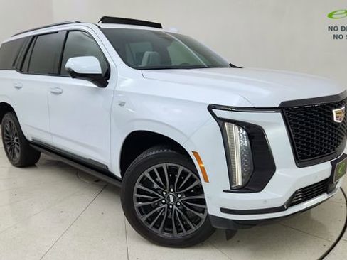 Used 2026 Cadillac Escalade Platinum Sport AWD/4WD image 1