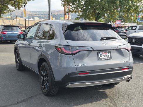 Used 2024 Honda HR-V Sport image 8
