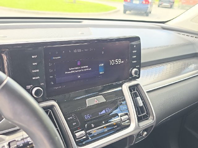 Certified 2023 Kia Sorento S FWD image 24