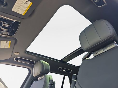 New 2026 Land Rover Range Rover SE AWD/4WD image 31