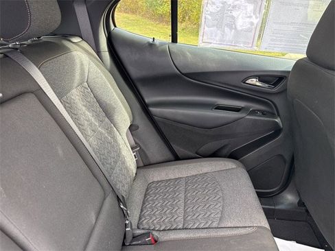 Used 2022 Chevrolet Equinox LT image 37