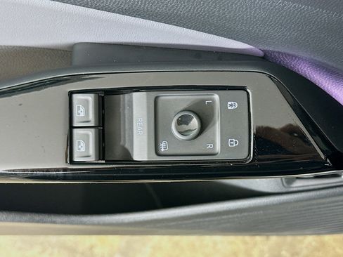 Used 2023 Volkswagen ID.4 Pro S RWD image 15