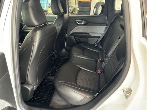 Certified 2023 Jeep Compass Latitude AWD/4WD image 11