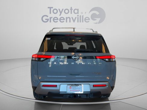 Used 2023 Nissan Pathfinder Platinum w/ Cargo Package AWD/4WD image 5
