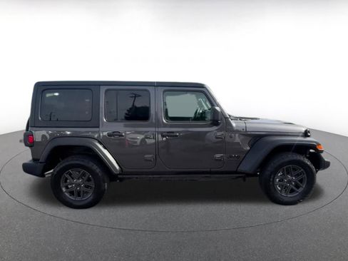 Used 2025 Jeep Wrangler Sport S image 16