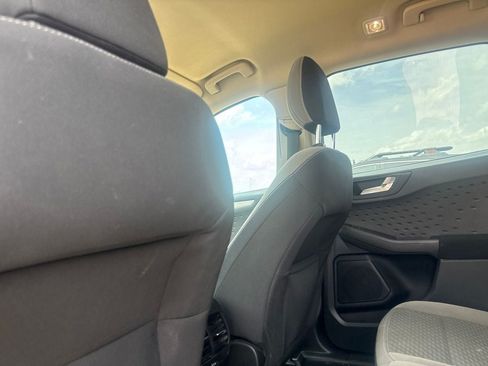 Used 2020 Ford Escape SE FWD image 34