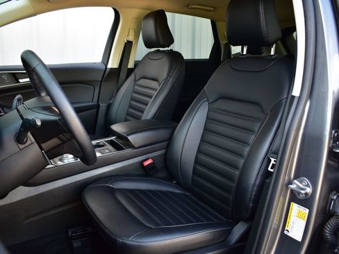 Used 2024 Ford Edge SEL AWD/4WD image 17