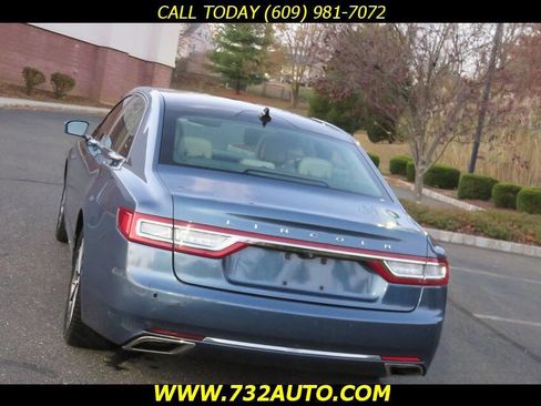 Used 2018 Lincoln Continental Select w/ Continental Climate Package image 25