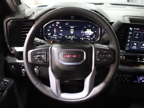 Used 2025 GMC Sierra 1500 Elevation image 36