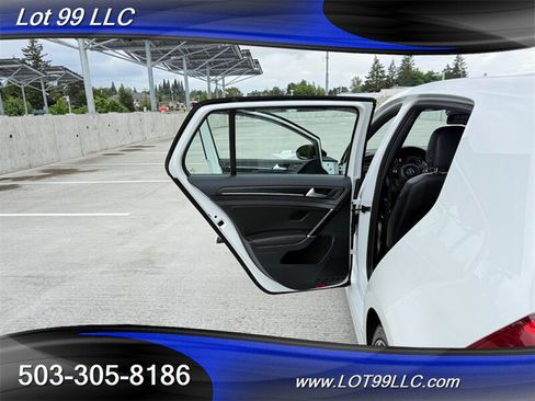 Used 2016 Volkswagen Golf R 4-Door w/ Driver Assistance Package AWD/4WD image 46