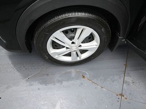 Used 2024 Nissan Kicks S image 39