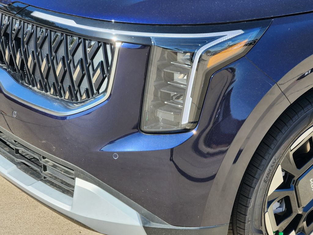 New 2027 Kia Carnival EX FWD image 8