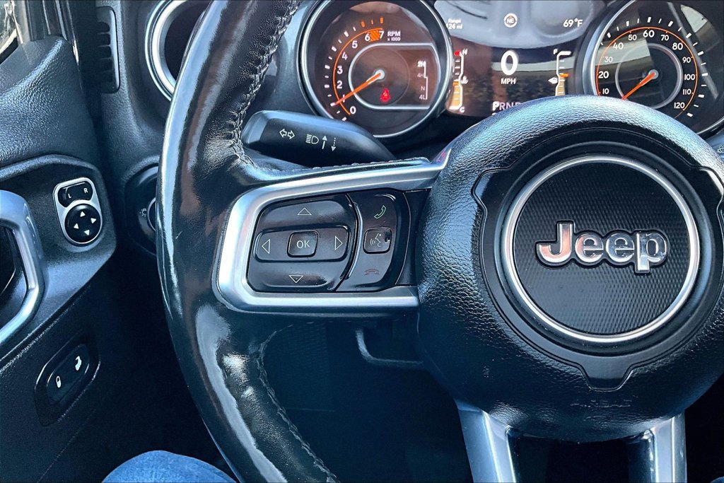 Certified 2021 Jeep Wrangler Unlimited Sahara AWD/4WD image 6