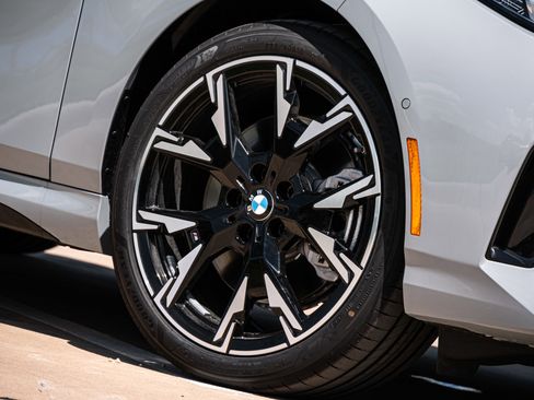 Used 2026 BMW 228i w/ Technology Package image 7