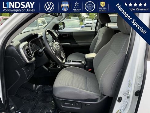 Used 2023 Toyota Tacoma SR5 w/ Technology Package image 10