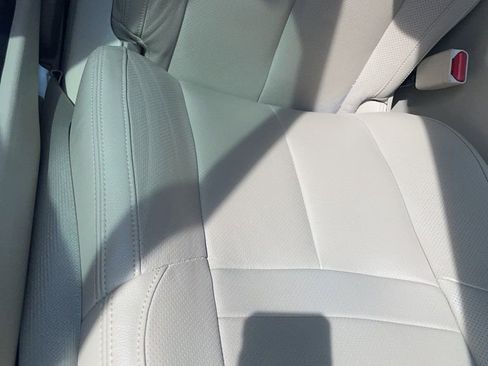 Used 2017 Nissan Rogue SL w/ SL Premium Package image 11