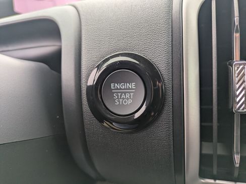 New 2026 Ford Expedition Active image 24