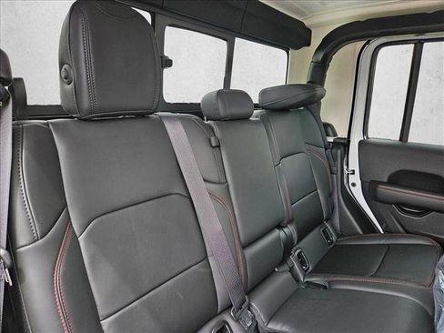 New 2026 Jeep Gladiator Rubicon AWD/4WD image 16