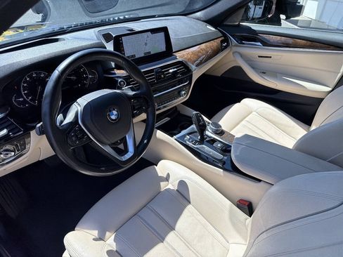 Used 2018 BMW 530i xDrive w/ Premium Package AWD/4WD image 27
