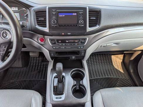 Used 2017 Honda Ridgeline RTL image 7