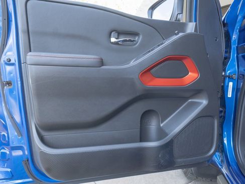 Used 2024 Nissan Frontier PRO-4X w/ Technology Package image 7